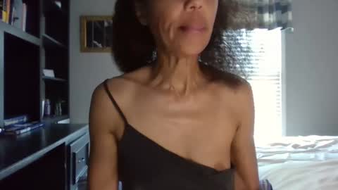 wishlist on bio online show from September 12, 5:13 pm