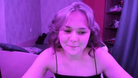 Snapshot of alli_zi chatting on October 23, 3:55 pm Blair online show from October 23, 3:55 pm