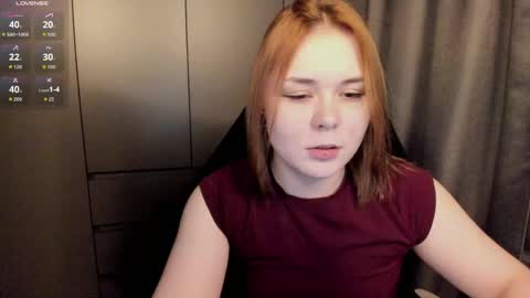 Snapshot of alli_zi chatting on April 13, 5:40 pm Blair online show from April 13, 5:40 pm