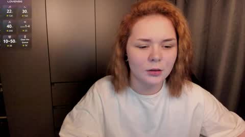 Snapshot of alli_zi chatting on April 24, 7:16 pm Blair online show from April 24, 7:16 pm