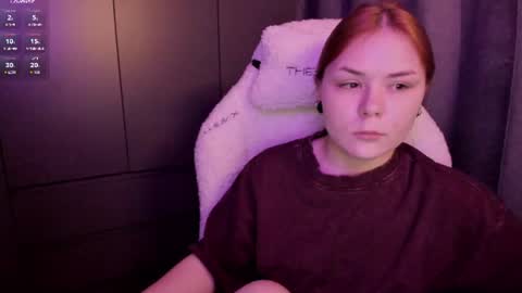 Snapshot of alli_zi chatting on July 5, 7:54 pm Blair online show from July 5, 7:54 pm