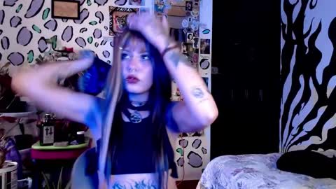 Snapshot of allice_rousse_ chatting on September 29, 10:36 pm allice_rousse_ online show from September 29, 10:36 pm