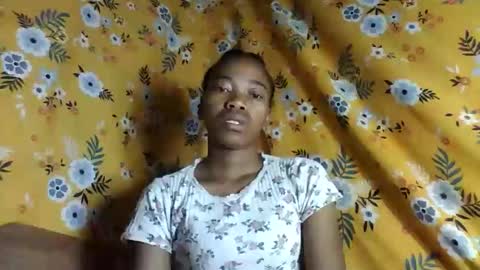 alliciax632770 online show from December 1, 8:19 am