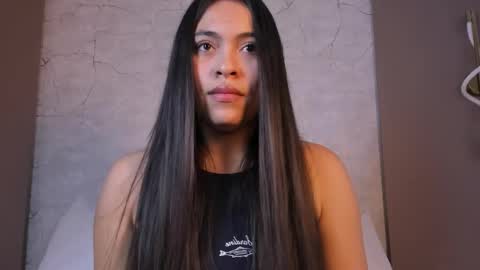 A L L I E online show from December 19, 2:51 am