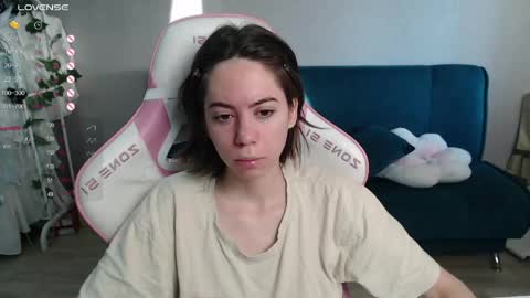 Snapshot of allie_hazie chatting on May 14, 11:22 pm alice online show from May 14, 11:22 pm