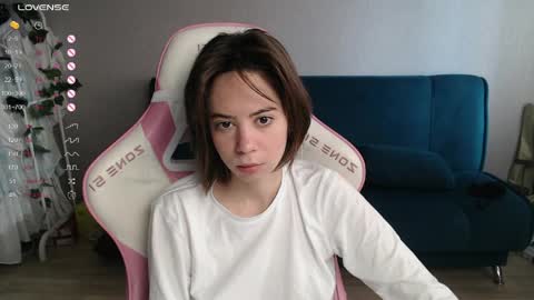 Snapshot of allie_hazie chatting on May 27, 12:29 am alice online show from May 27, 12:29 am