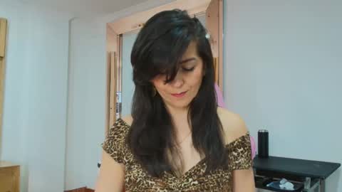 Snapshot of allie_pearl chatting on October 2, 11:39 am Aliie online show from October 2, 11:39 am