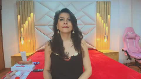 Snapshot of allie_pearl chatting on October 17, 11:57 am Aliie online show from October 17, 11:57 am