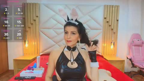 Snapshot of allie_pearl chatting on October 18, 11:11 am Aliie online show from October 18, 11:11 am