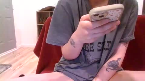 Snapshot of alliebearx chatting on January 29, 4:58 am alliebearx online show from January 29, 4:58 am