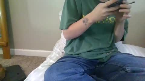 Snapshot of alliebearx chatting on October 5, 11:35 pm alliebearx online show from October 5, 11:35 pm