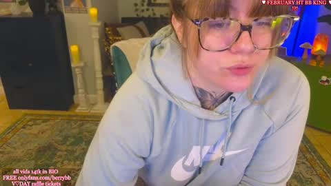 Snapshot of allieberrybb chatting on February 11, 1:51 pm bb online show from February 11, 1:51 pm