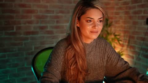 Allie online show from December 30, 5:58 am