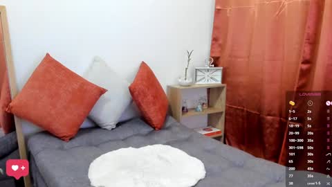    online show from February 1, 3:39 pm