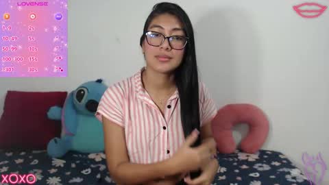 Snapshot of allison_18_ chatting on September 10, 12:05 pm Nana online show from September 10, 12:05 pm