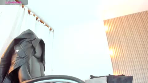 allison_fosther online show from November 28, 2:14 am