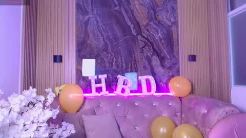 allison_parker1_ online show from February 10, 12:20 pm