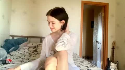 Snapshot of allisonbreese chatting on May 19, 2:01 pm Viola online show from May 19, 2:01 pm