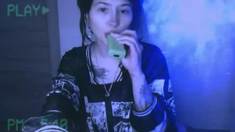 Alis online show from March 17, 9:18 pm