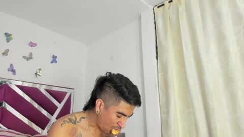 AllisonJustin online show from March 3, 8:27 am