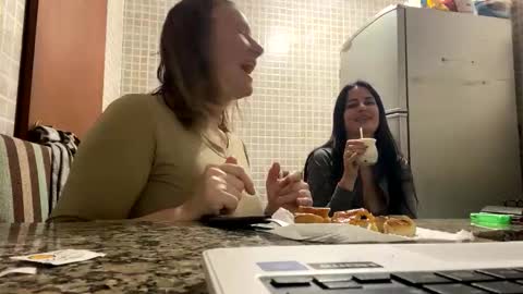 allisonlove2 online show from May 27, 8:50 pm