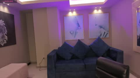 Allison Rogers online show from April 18, 11:03 am