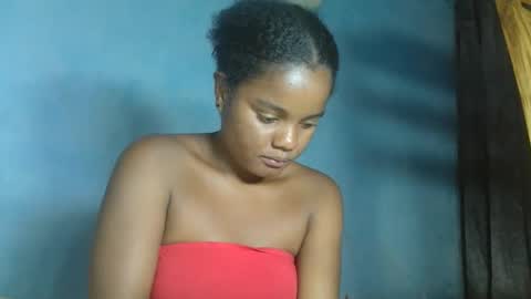 Snapshot of allizida01 chatting on December 1, 4:34 pm allizida01 online show from December 1, 4:34 pm