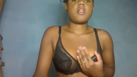 Snapshot of allizida01 chatting on December 4, 12:03 pm allizida01 online show from December 4, 12:03 pm