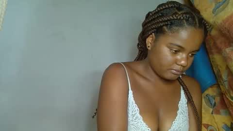 Snapshot of allizida01 chatting on December 13, 7:53 pm allizida01 online show from December 13, 7:53 pm