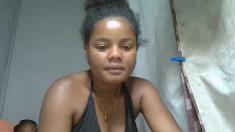 Snapshot of allizida01 chatting on January 10, 6:53 pm allizida01 online show from January 10, 6:53 pm