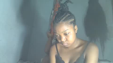 Snapshot of allizida01 chatting on January 12, 7:19 pm allizida01 online show from January 12, 7:19 pm