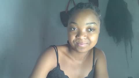 Snapshot of allizida01 chatting on January 15, 7:02 am allizida01 online show from January 15, 7:02 am