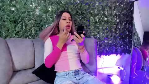 allizonkent online show from July 2, 3:17 am