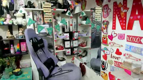 Snapshot of allsson_miller chatting on March 14, 8:14 pm allsson_miller online show from March 14, 8:14 pm