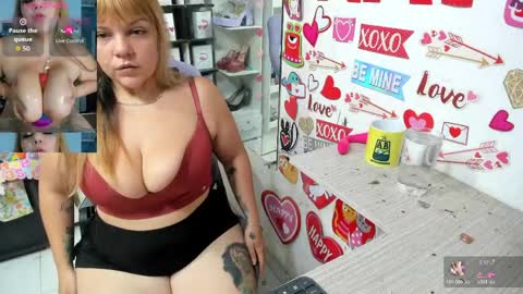 Snapshot of allsson_miller chatting on April 3, 2:04 pm allsson_miller online show from April 3, 2:04 pm