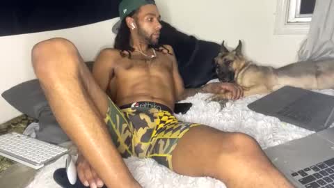 Snapshot of allthewayup10 chatting on March 3, 5:09 am allthewayup10 online show from March 3, 5:09 am