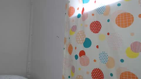 Snapshot of allurewithluna chatting on April 11, 7:45 am Luna online show from April 11, 7:45 am