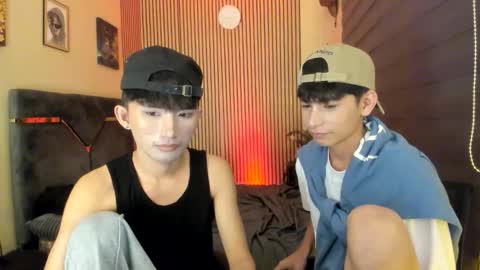 kim and josh online show from October 5, 3:43 pm