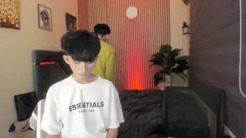 kim and josh online show from November 19, 4:40 pm