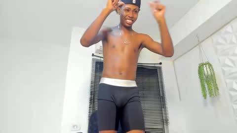 alluringangel01 online show from September 11, 2:44 am