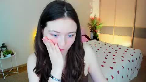 Snapshot of alluringeyess chatting on June 10, 4:50 pm alluringeyess online show from June 10, 4:50 pm