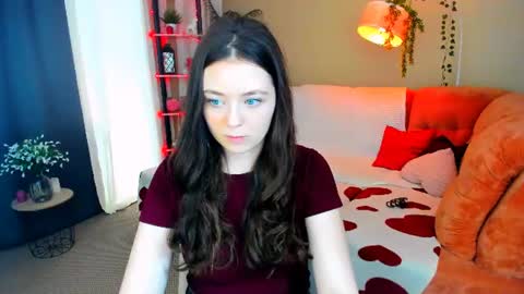 Snapshot of alluringeyess chatting on July 8, 12:20 pm alluringeyess online show from July 8, 12:20 pm