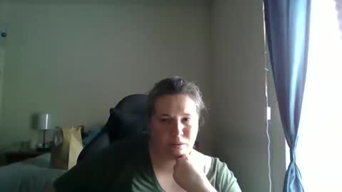 Snapshot of ally12334 chatting on April 15, 10:10 pm ally12334 online show from April 15, 10:10 pm
