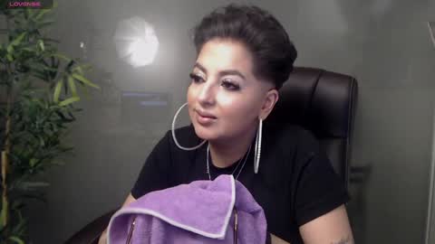         online show from January 21, 11:24 pm