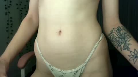 Ally Girl In Her Ally World online show from December 17, 4:18 am