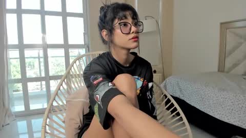 Allyson 3 online show from January 13, 7:10 pm