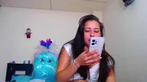 Snapshot of allyson_collins_ chatting on September 22, 8:00 pm Allyson collins online show from September 22, 8:00 pm