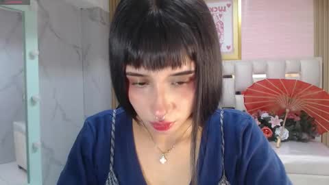 Snapshot of allyssa_bellini_s chatting on December 22, 8:06 pm Allysa online show from December 22, 8:06 pm