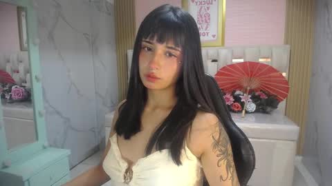 Snapshot of allyssa_bellini_s chatting on January 9, 8:43 pm Allysa online show from January 9, 8:43 pm