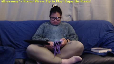 Allyssamay online show from February 27, 6:40 am